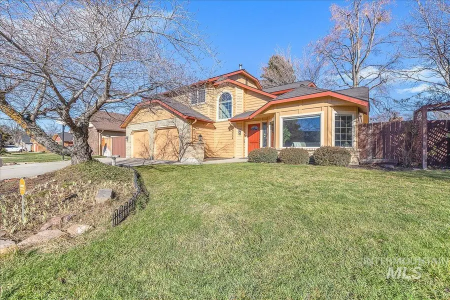 8772 W Brookview Dr, Boise, ID 83709 - #2