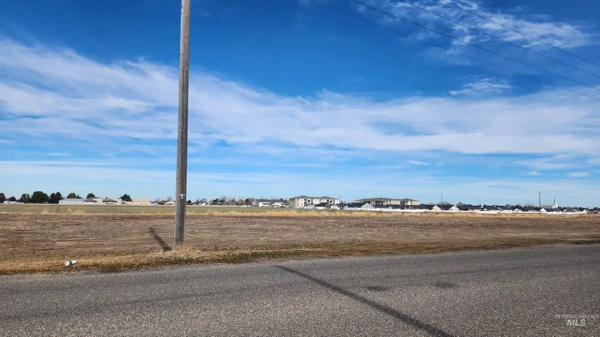 450 E 27th, Burley, ID 83318 - #1