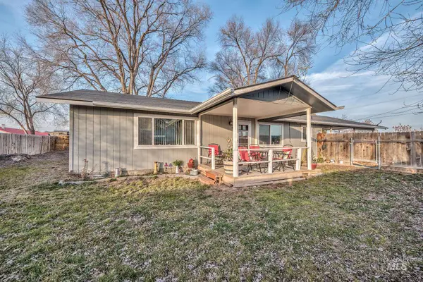 1394 Morton St., Vale, OR 97918