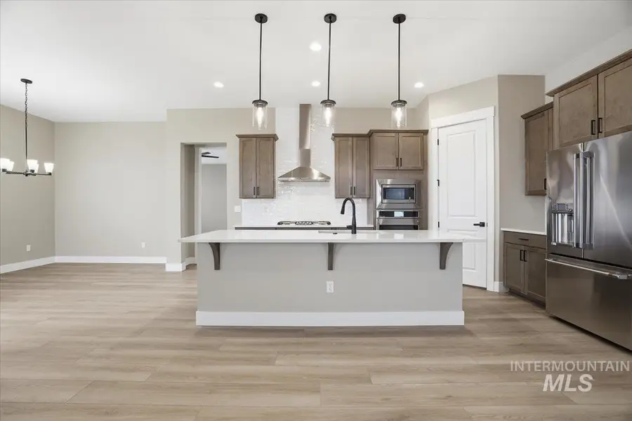 2422 N Kenora Ave, Star, ID 83669 - #3