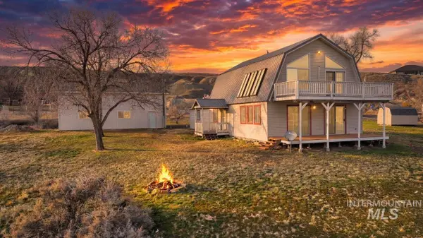 7454 S Old Bruneau, Marsing, ID 83639