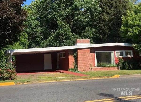 701 Main St #& 511 7th St, Kamiah, ID 83536