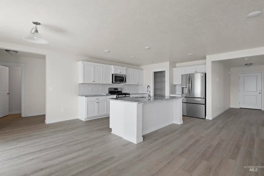 7807 E Meriwether Dr, Nampa, ID 83687 - #2