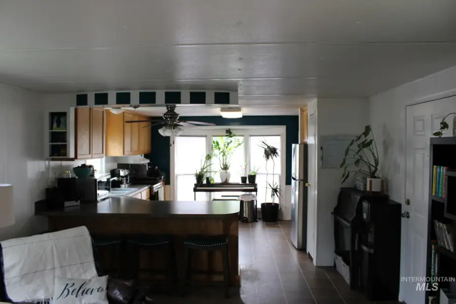 1238 N Sable Ln, Boise, ID 83704 - #2