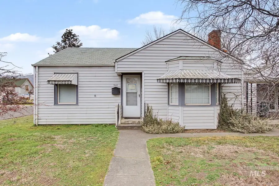 918 Elm Street, Clarkston, WA 99403 - #2