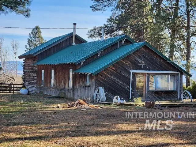 62637 Dry Creek Lane, Summerville, OR 97876 - Image #1