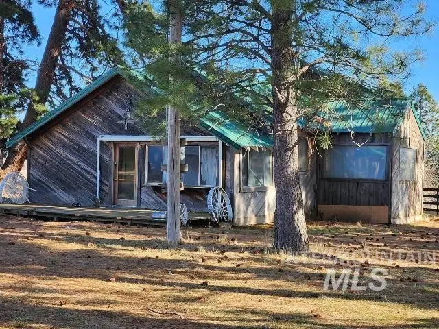 62637 Dry Creek Lane, Summerville, OR 97876 - Image #3