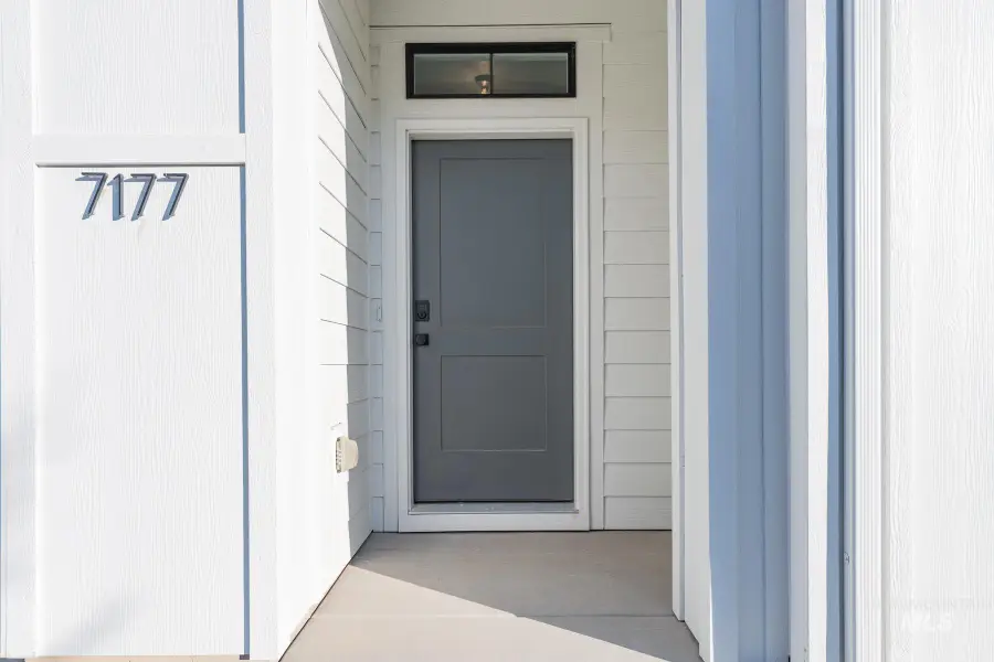 7177 W Madronawood St, Boise, ID 83709 - Image #2