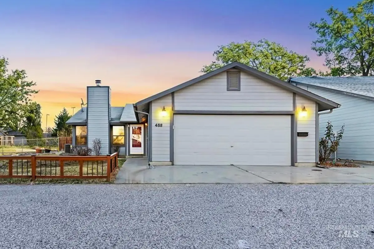 488 N Chambers Ln, Boise, ID 83706 - Image #1