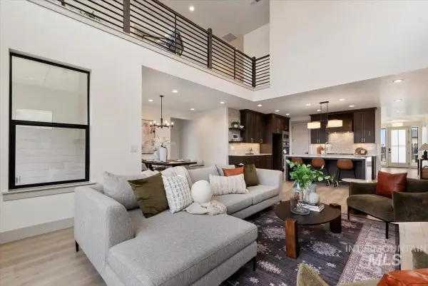 7580 W Old School St #Fremont, Meridian, ID 83646