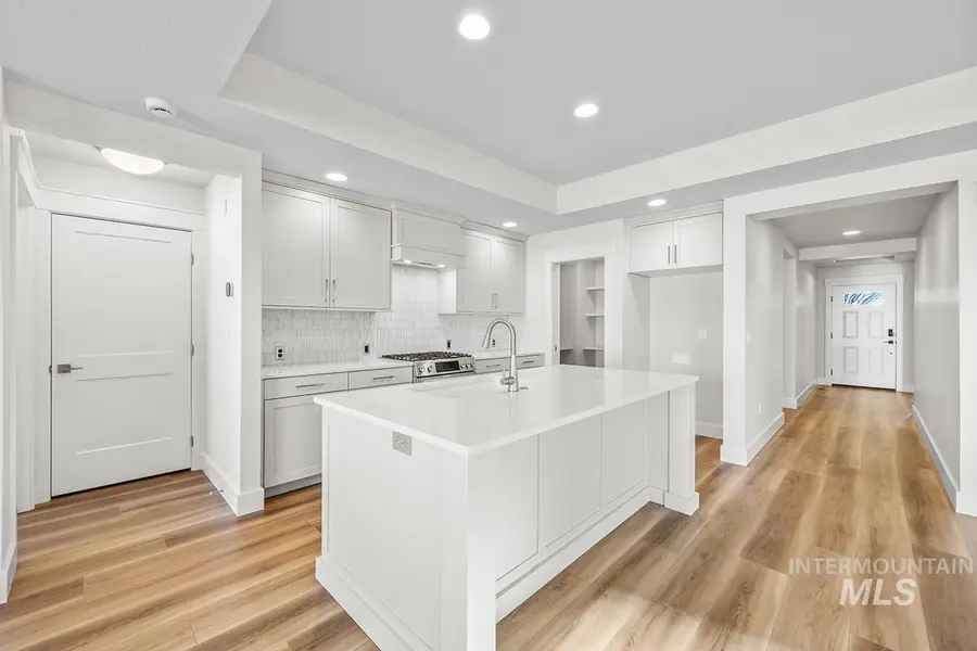 6983 S Skybreak Lane, Meridian, ID 83642 - Image #2