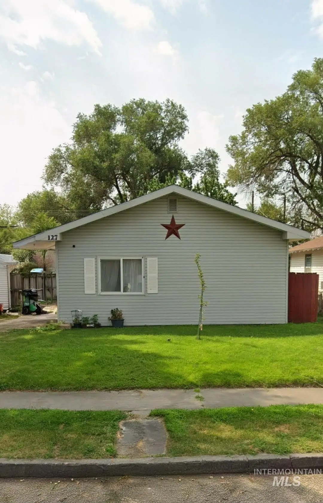 127 E Garfield Ave, Glenns Ferry, ID 83623 - #1