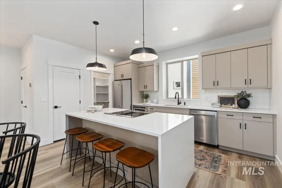 1725 S Rock View Ln #34, Boise, ID 83705 - #3