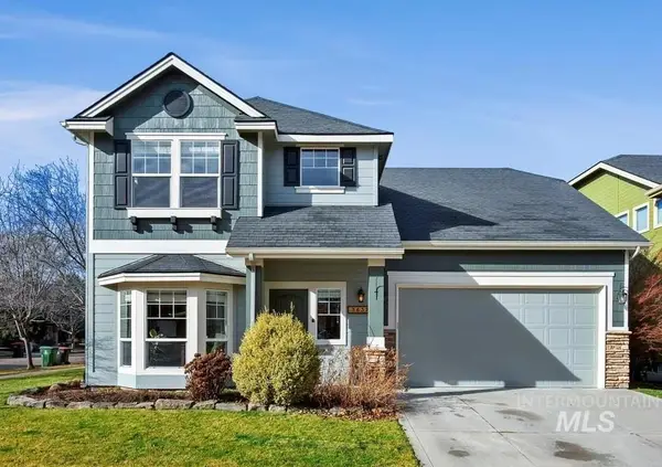 3637 N Park Crossing Ave, Meridian, ID 83646