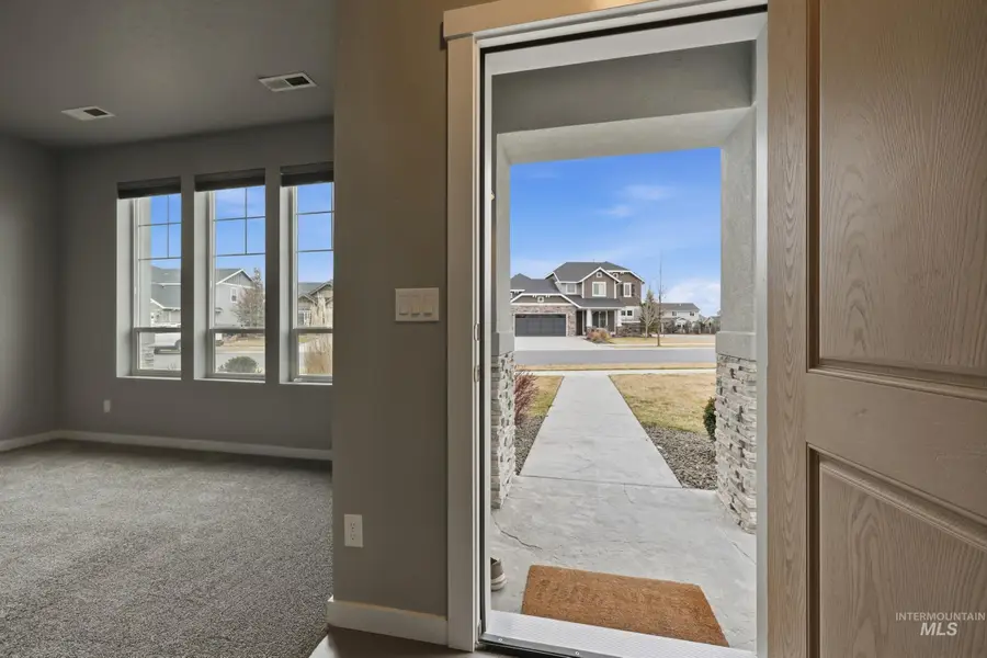 1097 N World Cup Ln, Eagle, ID 83616 - #3
