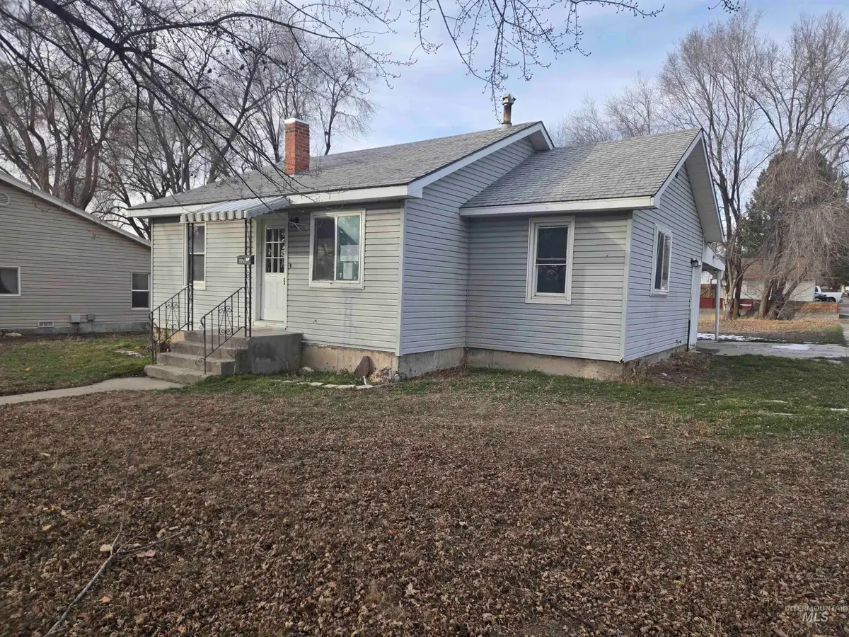 328 E Ave D, Jerome, ID 83338 - #1