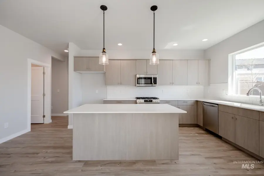 8281 E Bright Angel Dr, Nampa, ID 83687 - #3