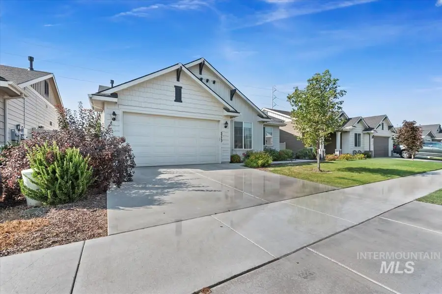 5773 W Riva Capri St, Meridian, ID 83646 - #2