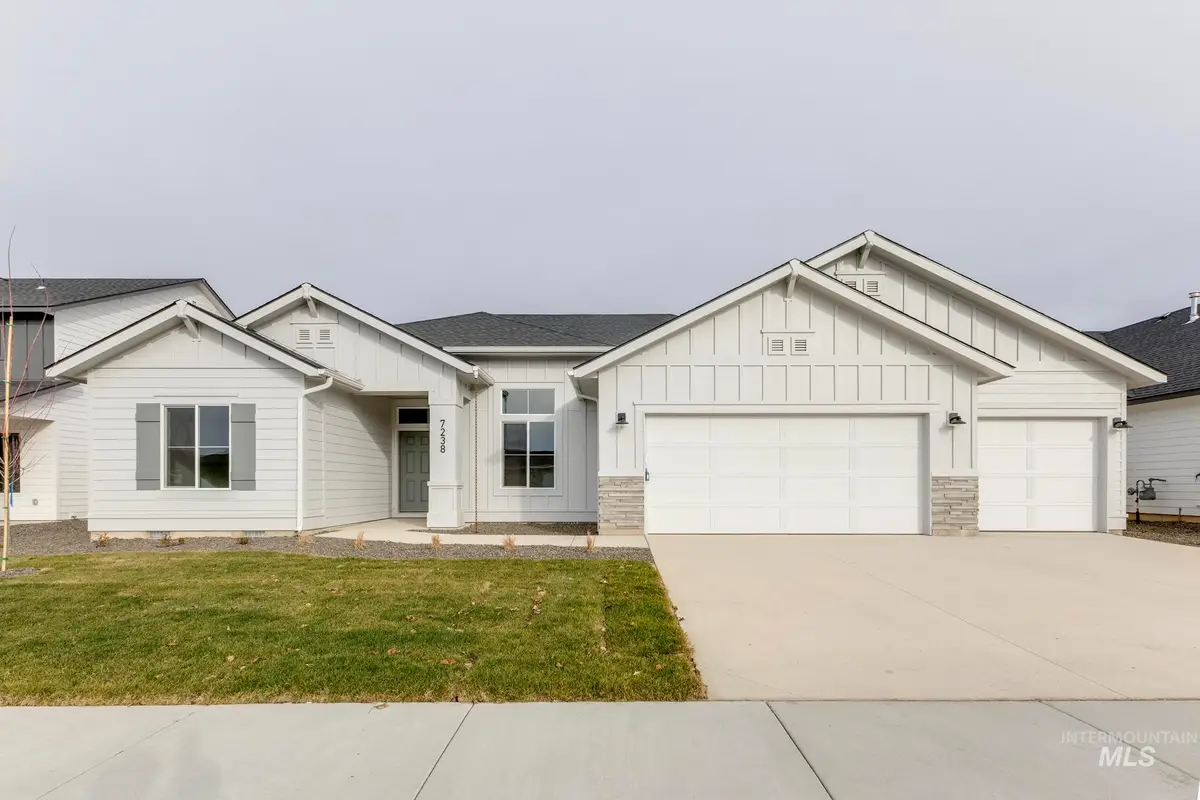 7071 E Amber Springs St, Nampa, ID 83687 - #1
