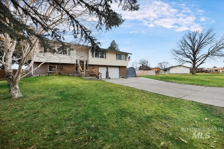 195 NW Carrie Circle, Mountain Home, ID 83647 - #3