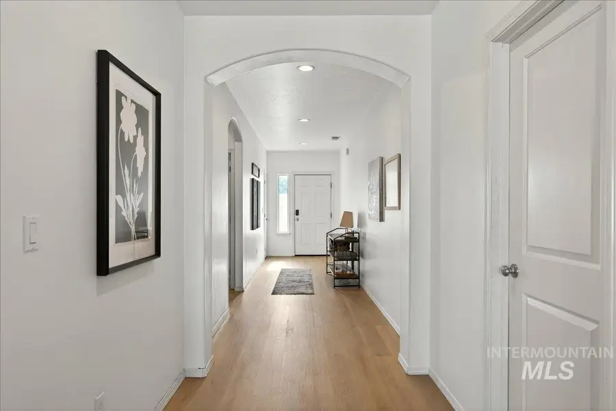 1864 E Jade Falls, Kuna, ID 83634 - #3