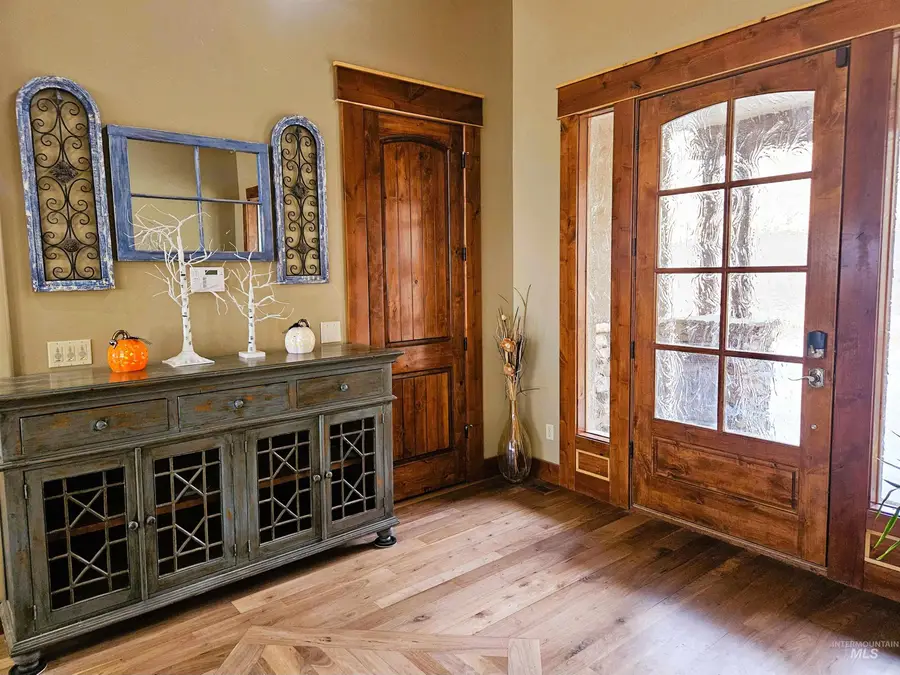 380 Hill Rd, Weiser, ID 83672 - #3