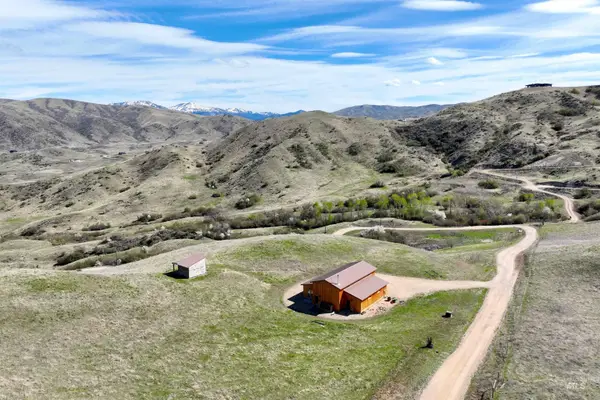 2 Brook Ln, Horseshoe Bend, ID 83629
