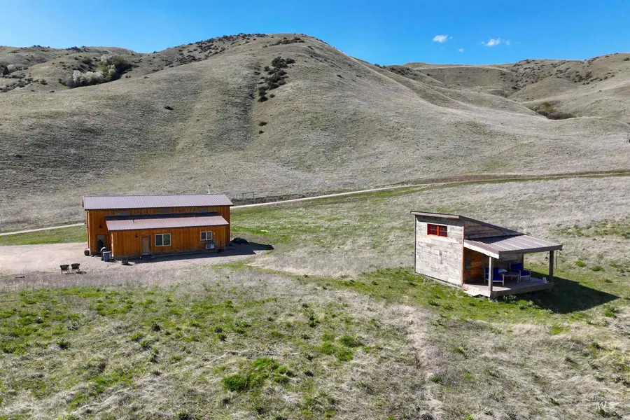 2 Brook Ln, Horseshoe Bend, ID 83629 - #3