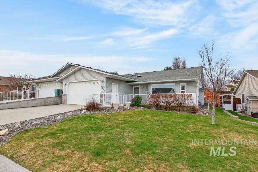 2942 Spruce St, Lewiston, ID 83501 - #2
