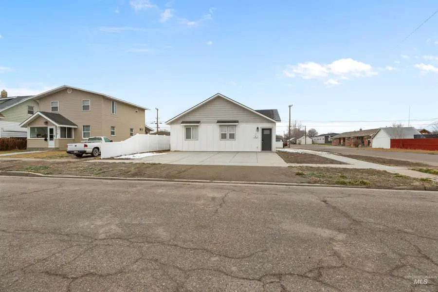 1700 Albion Ave, Burley, ID 83318 - #3