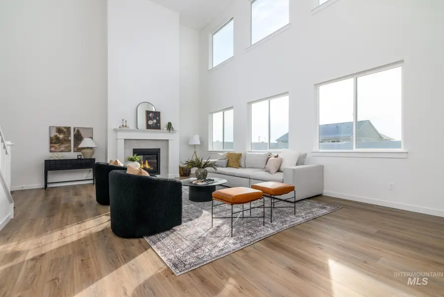 855 W Bay St, Middleton, ID 83644 - #3