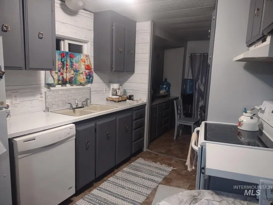 8463 Blue Heaven Ln, Boise, ID 83716 - #2