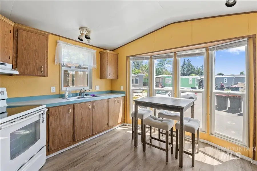 424 W Cherry Ln #137, Meridian, ID 83642 - #3