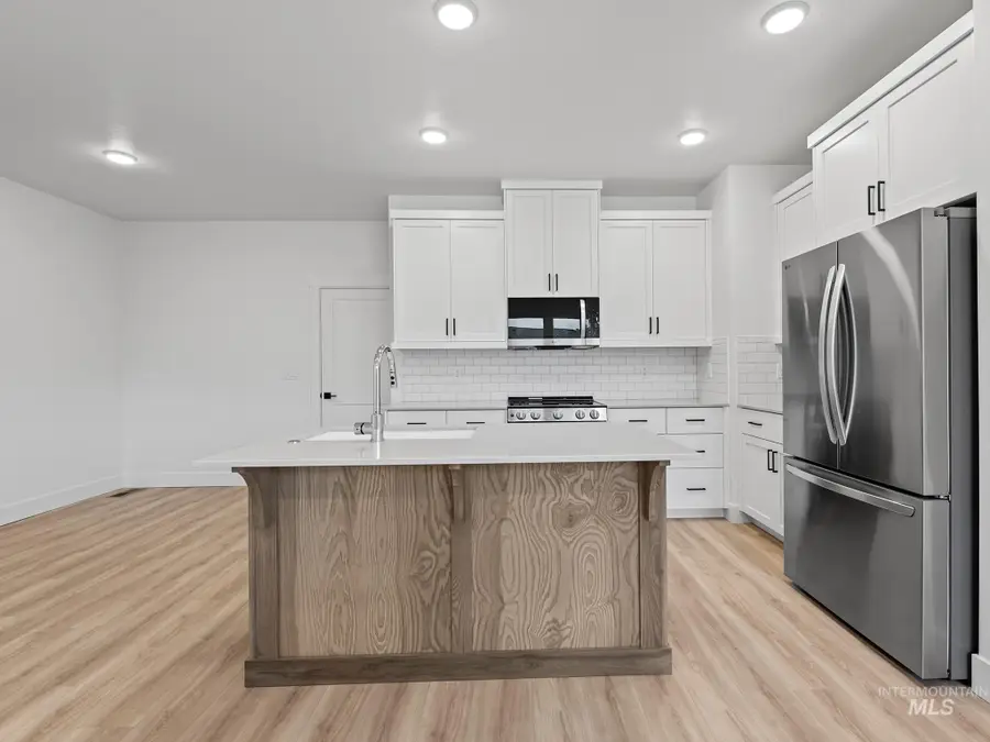 2160 E Deep Purple Ln, Meridian, ID 83642 - #2