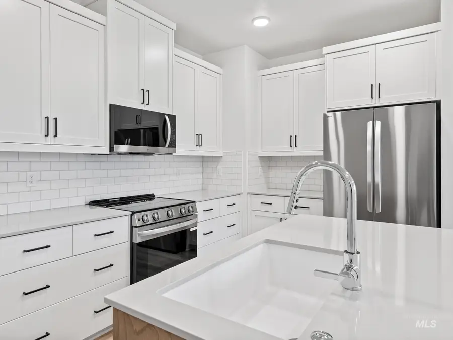 2160 E Deep Purple Ln, Meridian, ID 83642 - #3