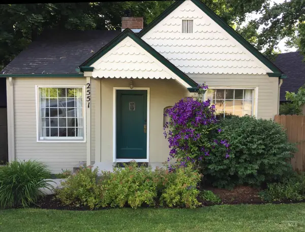 2551 W Hill Rd, Boise, ID 83702
