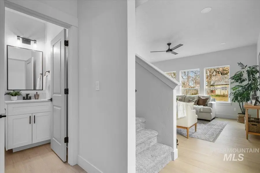 218 W Roosevelt Ave, Nampa, ID 83686 - #3