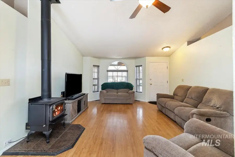 3734 S Peoria, Meridian, ID 83642 - #3