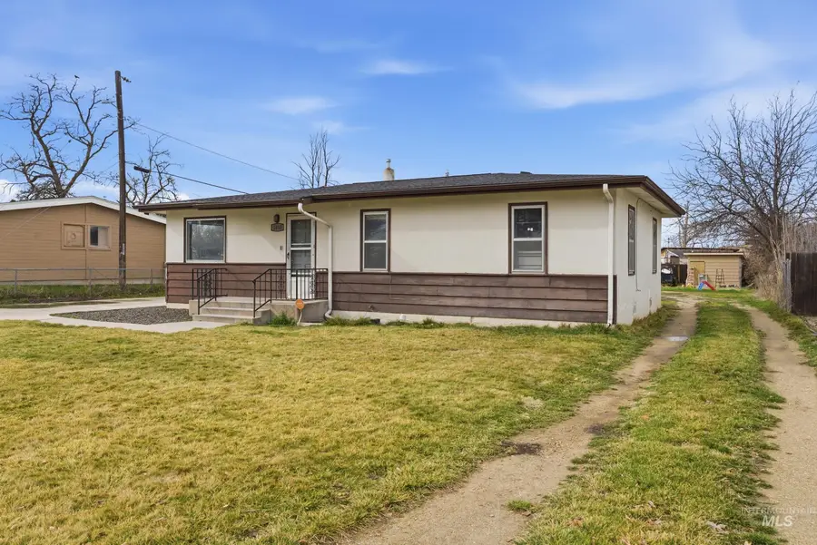 1815 S Ash Park Ln, Boise, ID 83709 - #3