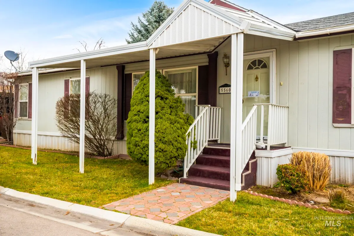 5560 N. Fairfax Ln, Garden City, ID 83714 - #1