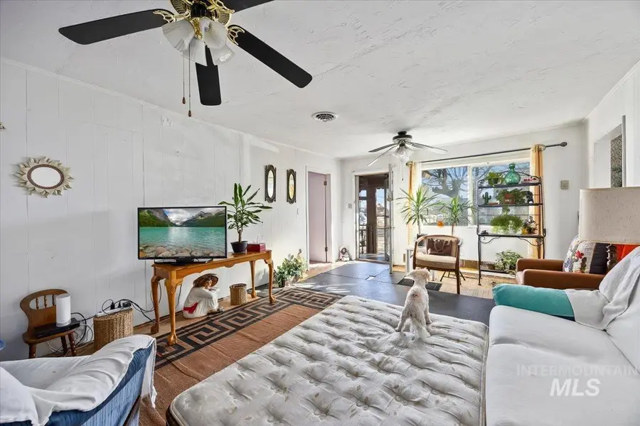 534 Miller Ave, Burley, ID 83318 - #3