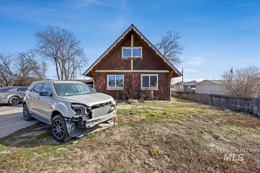 586 Bolton St, Twin Falls, ID 83301 - #2
