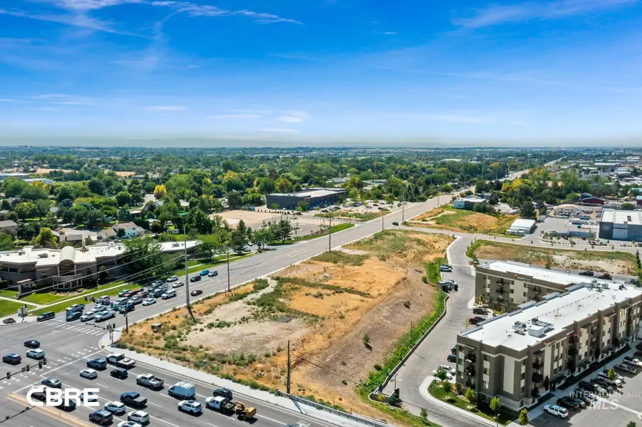 3070 E Franklin Rd, Meridian, ID 83642 - #2