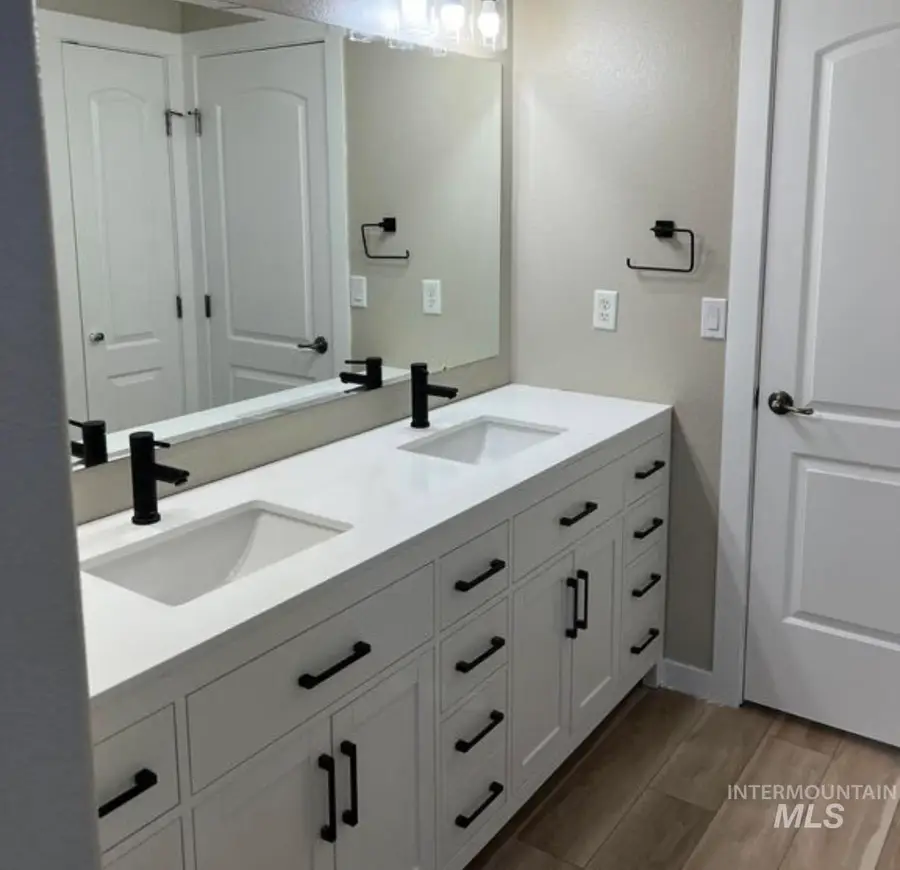 7018 E Canterbury, Nampa, ID 83687 - #3