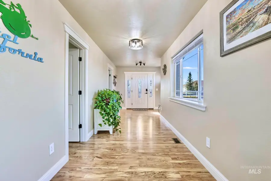 560 Riverview Drive, Gooding, ID 83330 - #3