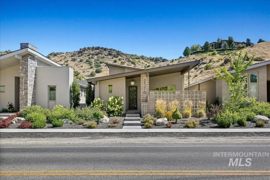 2576 E Warm Springs Ave, Boise, ID 83712 - #1