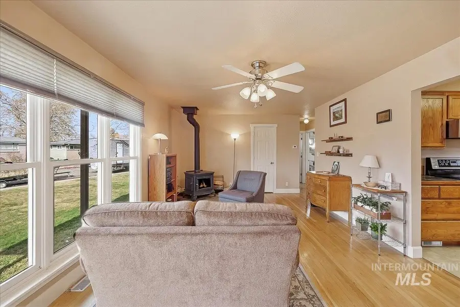 110 Abbott Dr, Mountain Home, ID 83647 - #3