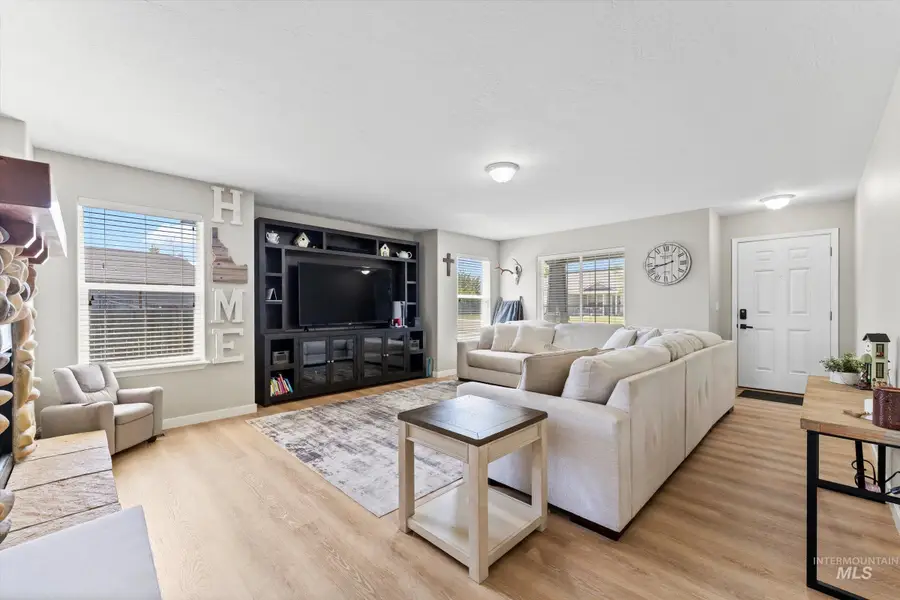 9290 S Cherry Apple, Kuna, ID 83634 - #3