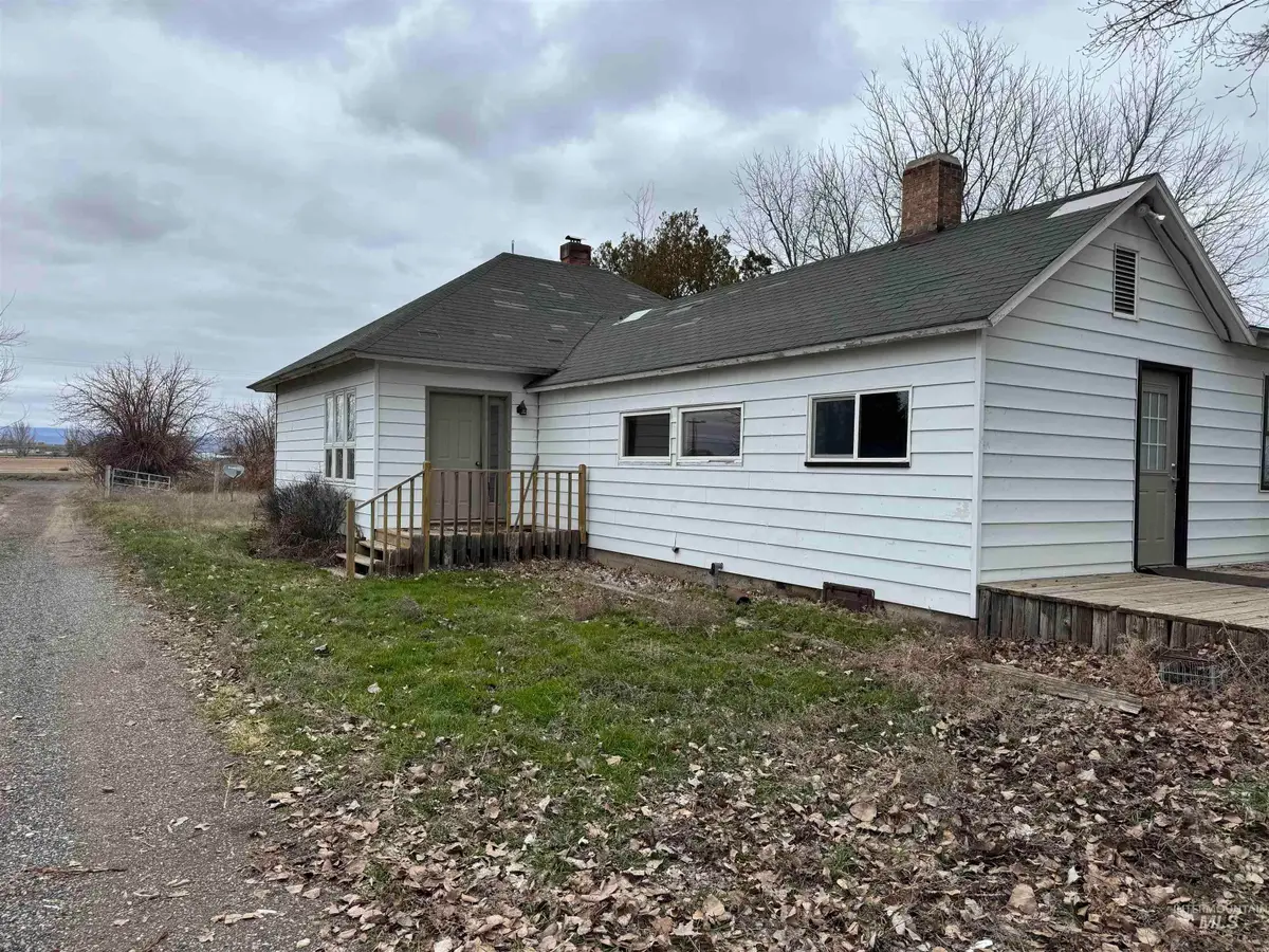 755 E 1950 S, Bliss, ID 83314 - #1