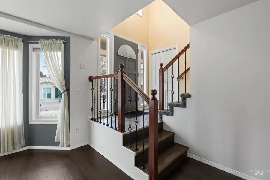 12068 W Tidewater Dr, Boise, ID 83713 - #3